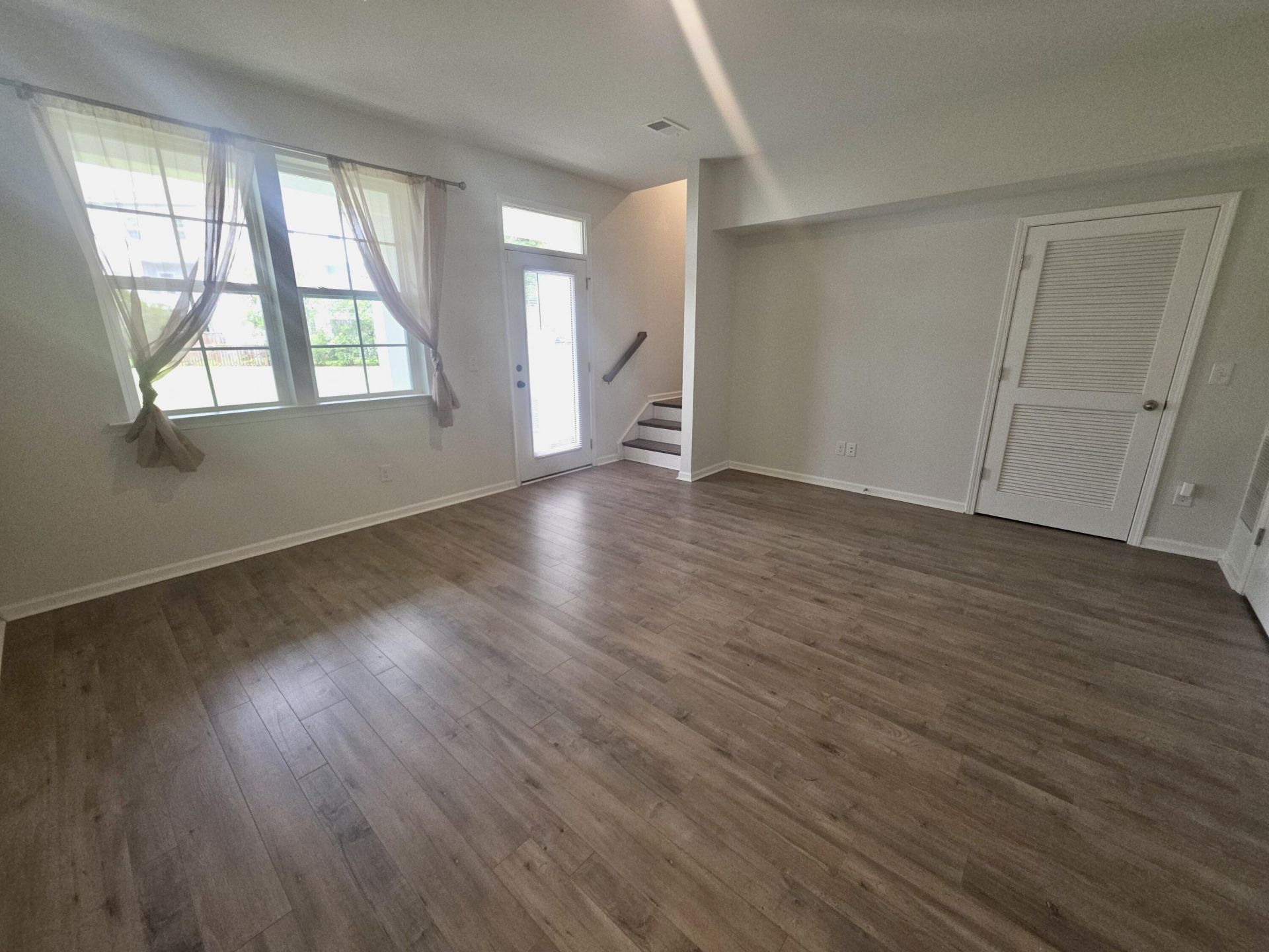 365 Spindlewood Way Photo 10