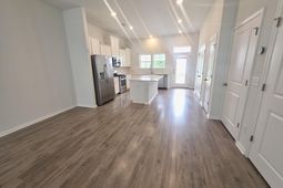 365 Spindlewood Way photo 4