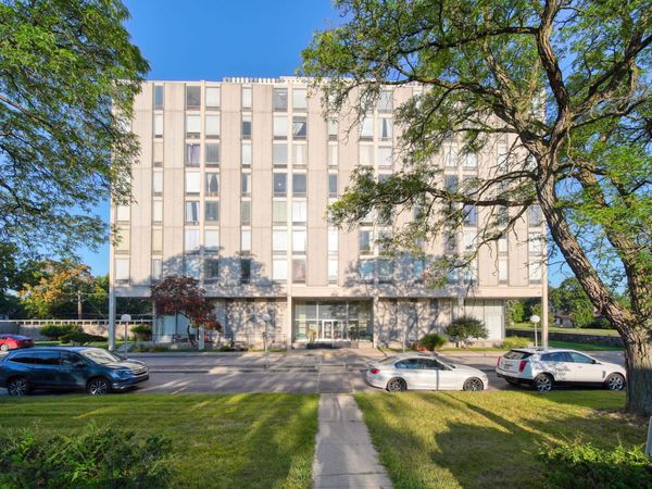 715 W Michigan Avenue, Unit 404, Jackson, MI 49201