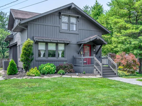 862 Louisiana Avenue, Perrysburg, OH 43551