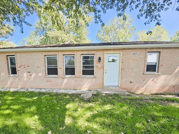2813 New Hampshire Street , Lake Station, IN 46405