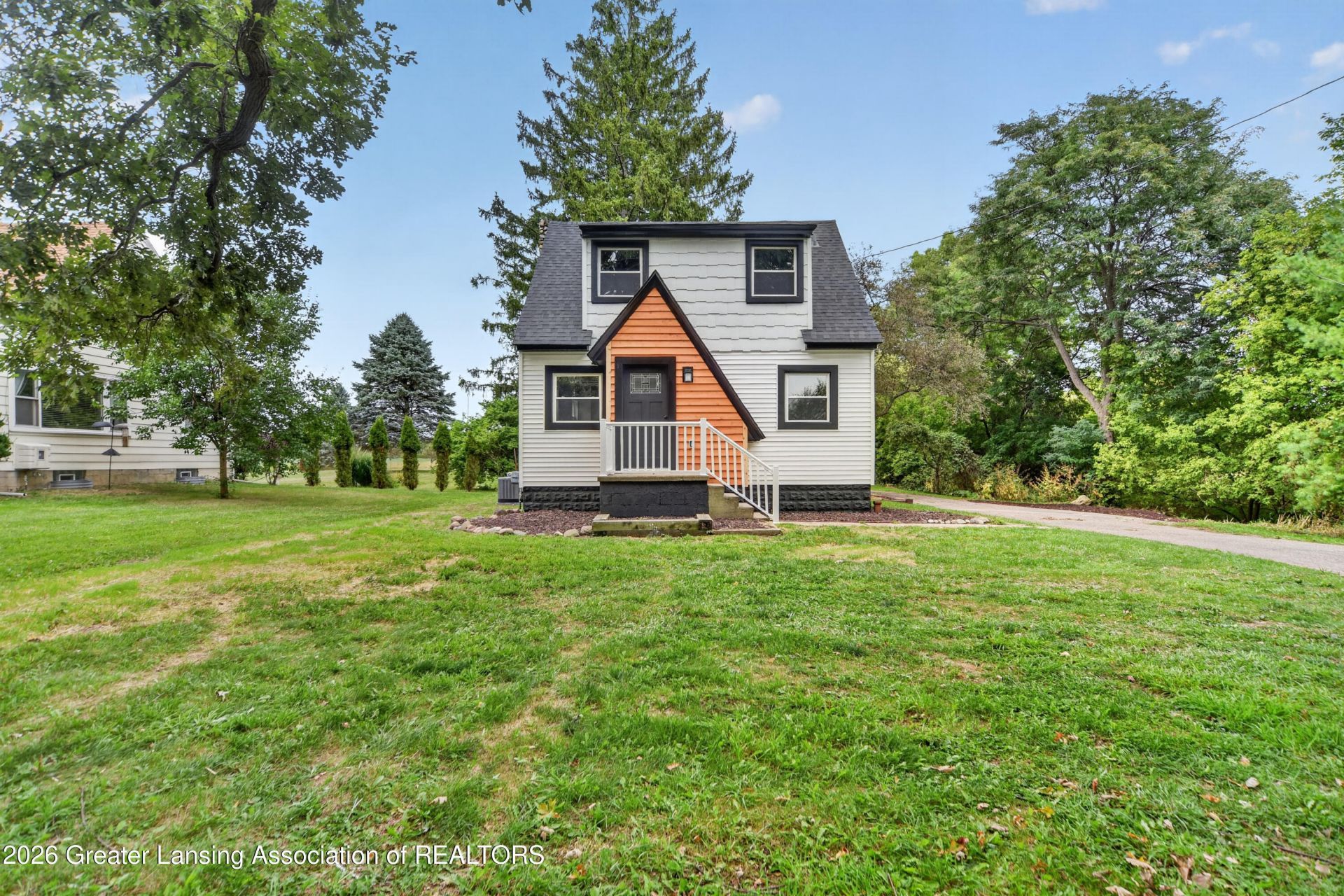 8240 W St Joe Highway, Lansing, MI 48917 Main Photo