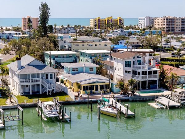 11215 3RD STREET E, TREASURE ISLAND, FL 33706