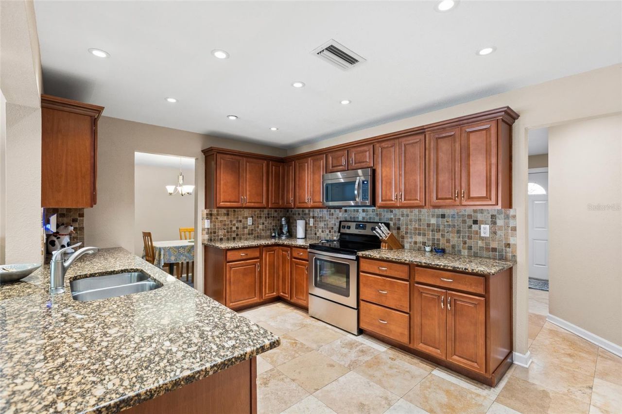 12152 Bonnie Terrace, Seminole, FL 33772 Photo