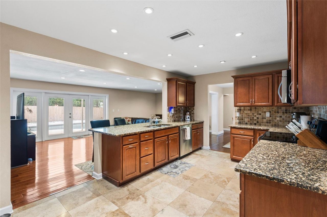 12152 Bonnie Terrace, Seminole, FL 33772 Photo
