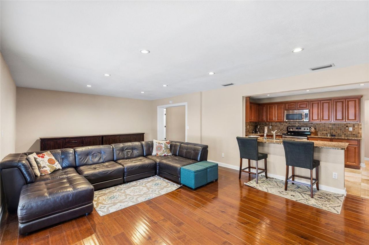 12152 Bonnie Terrace, Seminole, FL 33772 Photo