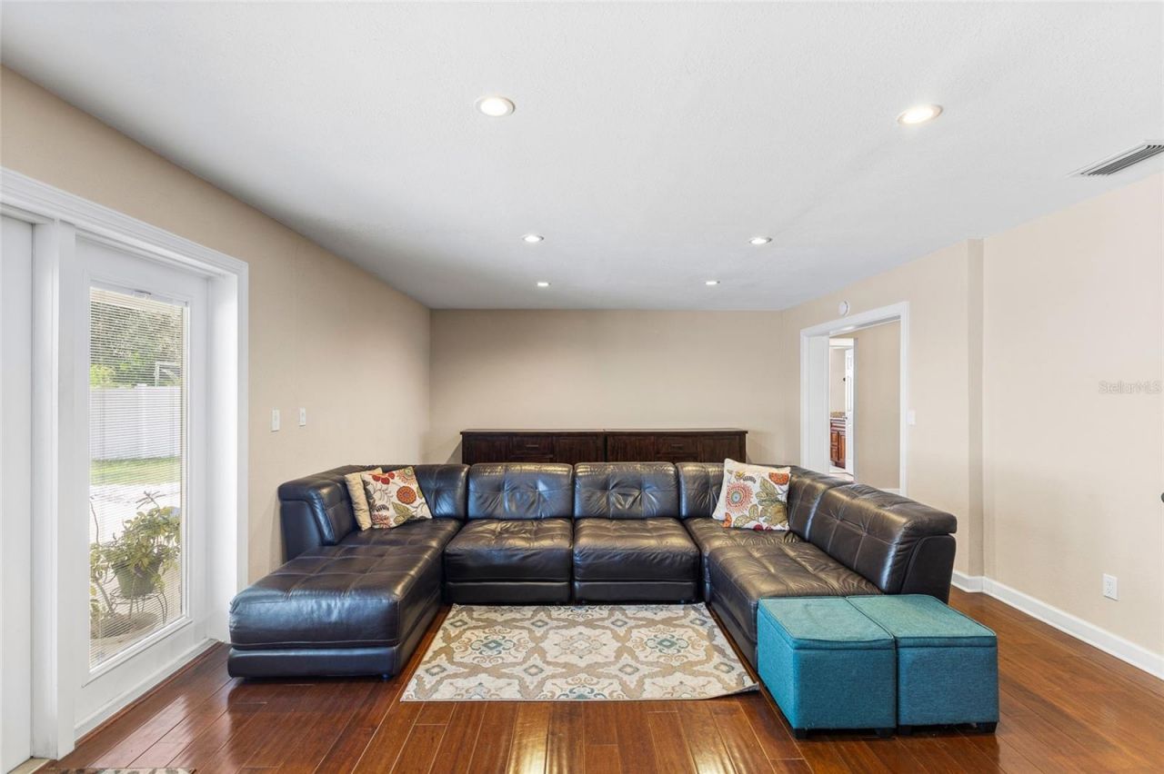 12152 Bonnie Terrace, Seminole, FL 33772 Photo