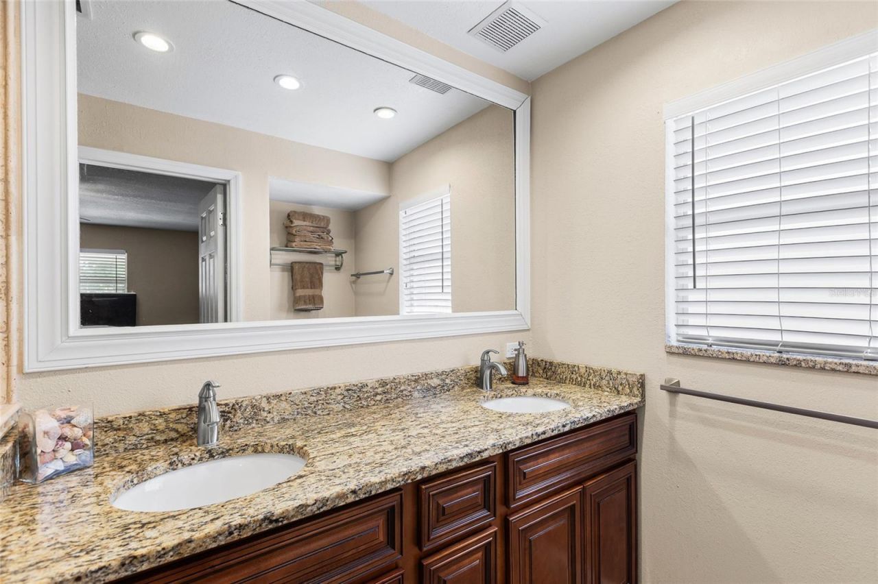 12152 Bonnie Terrace, Seminole, FL 33772 Photo
