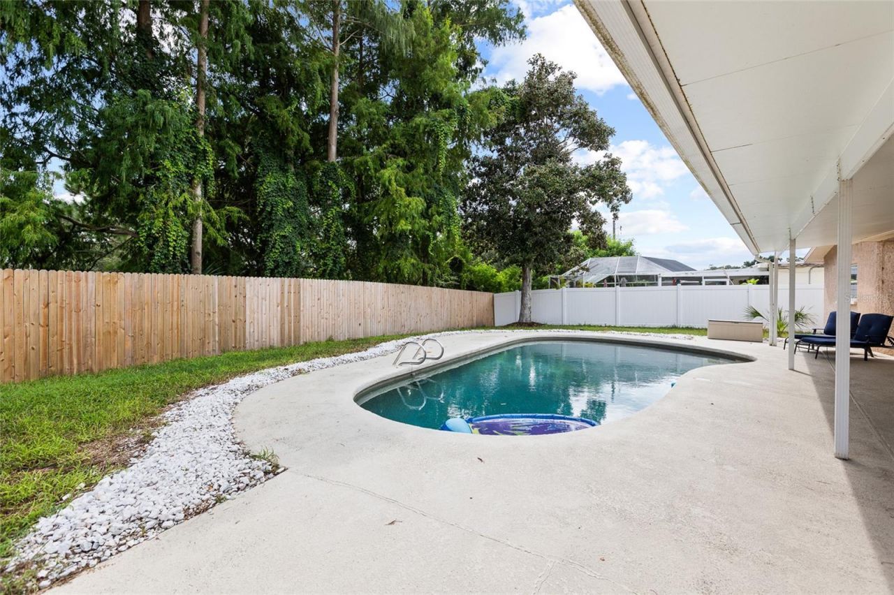 12152 Bonnie Terrace, Seminole, FL 33772 Photo