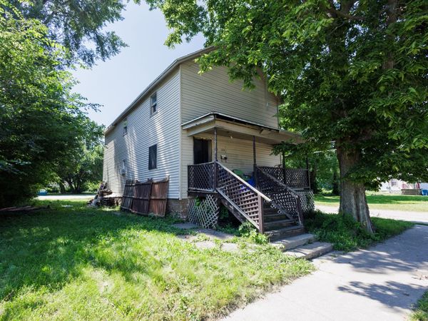 854 E LOCUST Street , Kankakee, IL 60901