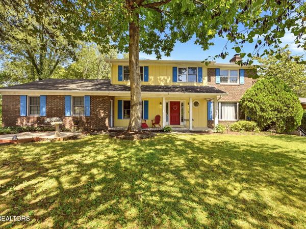 135 Claremont Rd, Oak Ridge, TN 37830
