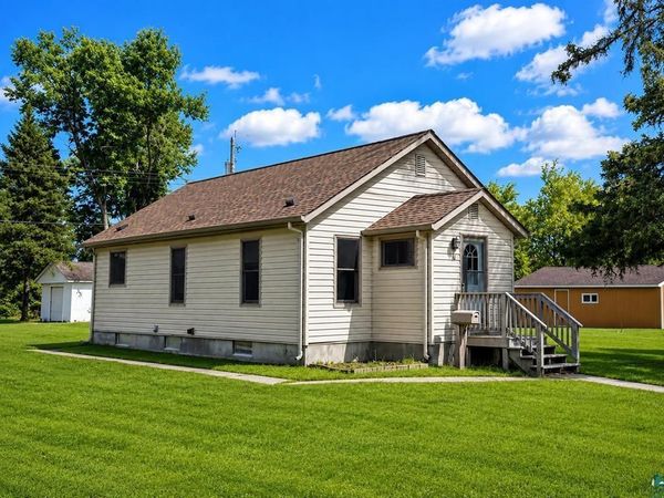 14 E 5th Avenue N, Aurora, MN 55705