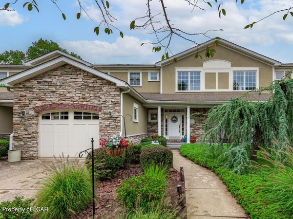 11 Insignia Drive, Jenkins Township, PA 18640