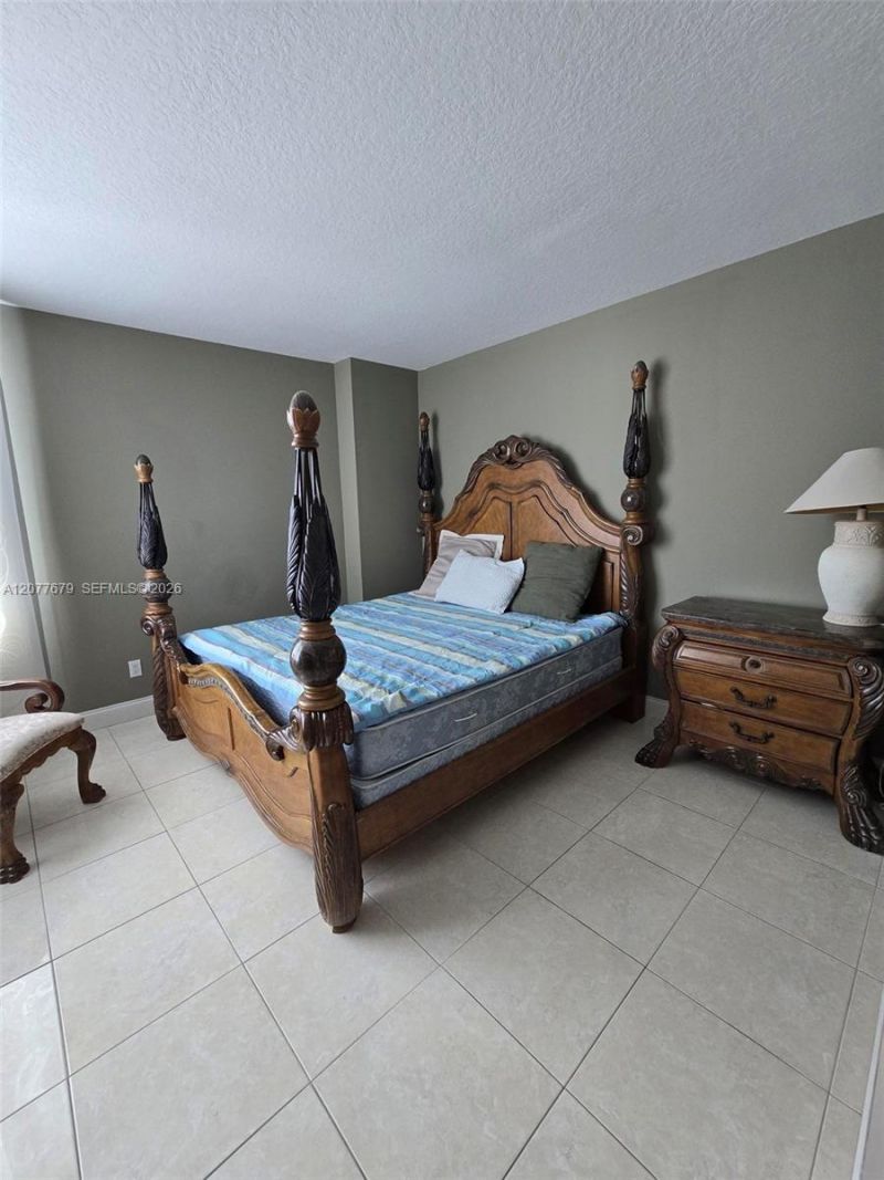 325 S Biscayne Blvd , Unit 3115, Miami, FL 33131 Photo