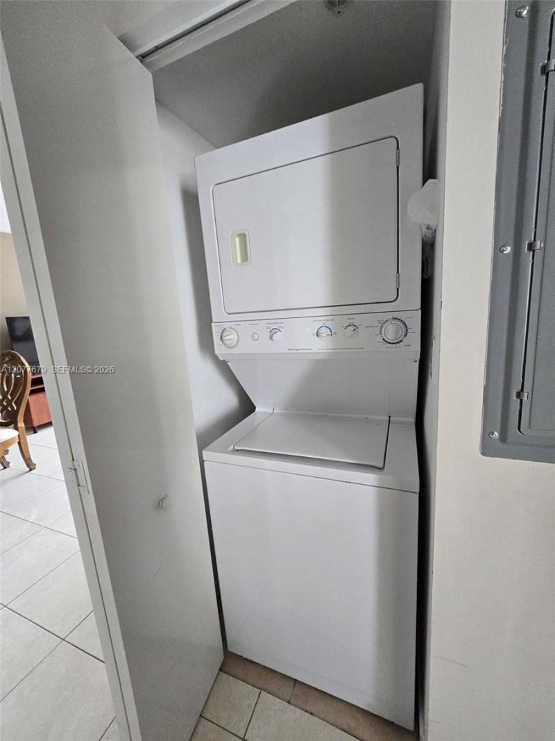 325 S Biscayne Blvd , Unit 3115, Miami, FL 33131 Photo