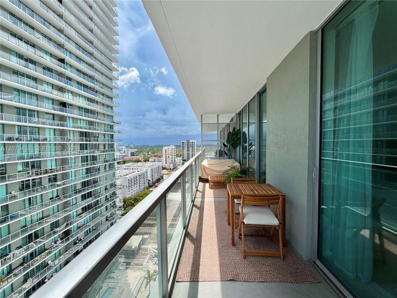 1111 SW 1st Ave , Unit 2215-N, Miami, FL 33130 Photo