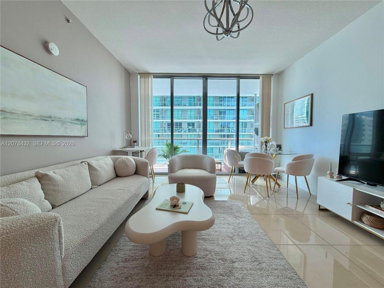 1111 SW 1st Ave , Unit 2215-N, Miami, FL 33130 Photo