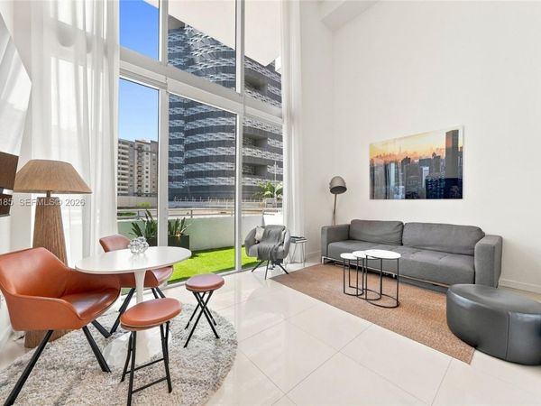 1050 Brickell Ave, Unit 214, Miami, FL 33131