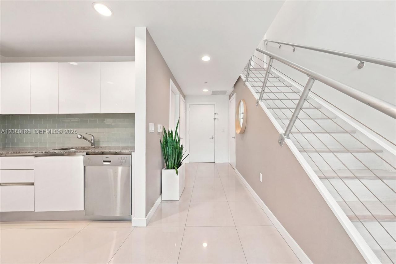 1050 Brickell Ave, Unit 214, Miami, FL 33131 Photo