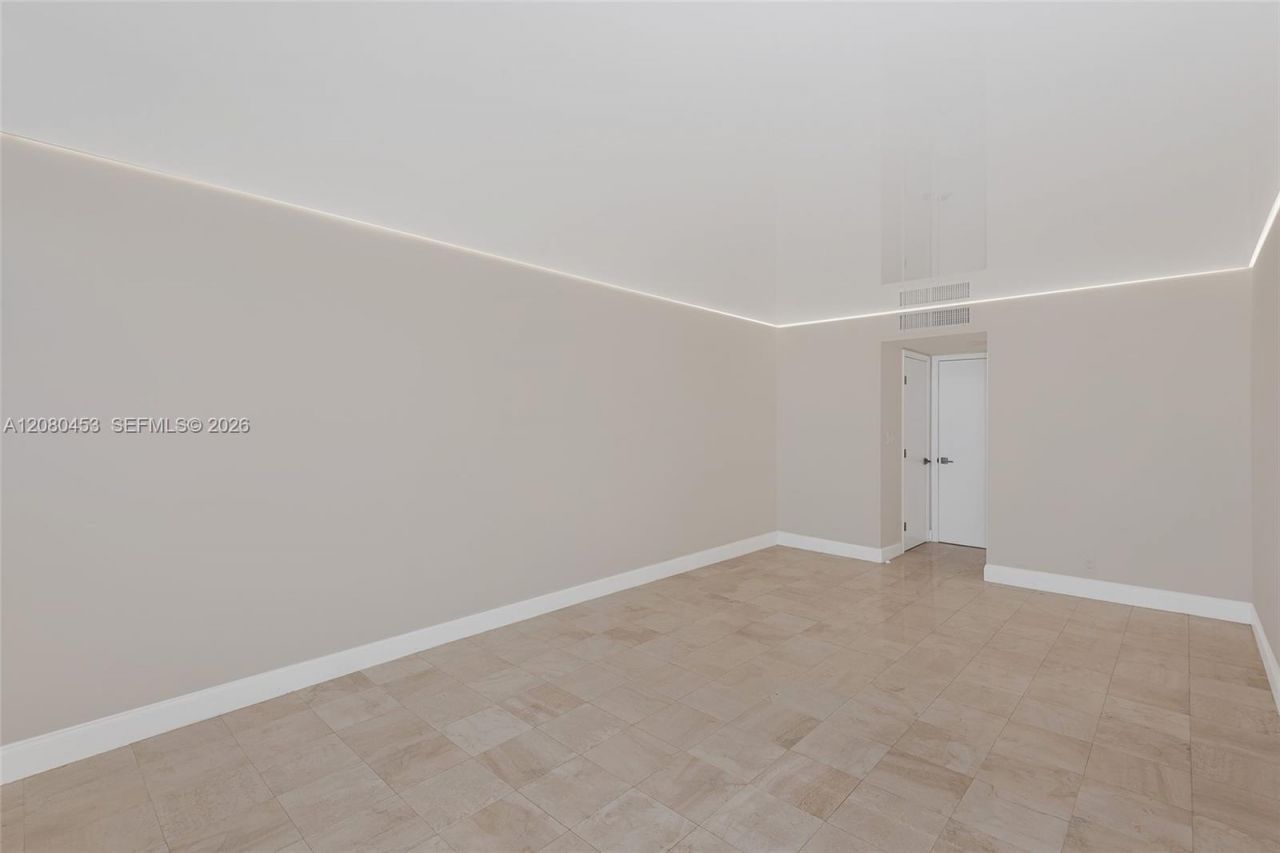 1904 S Ocean Dr, Unit 1807, Hallandale Beach, FL 33009 Photo