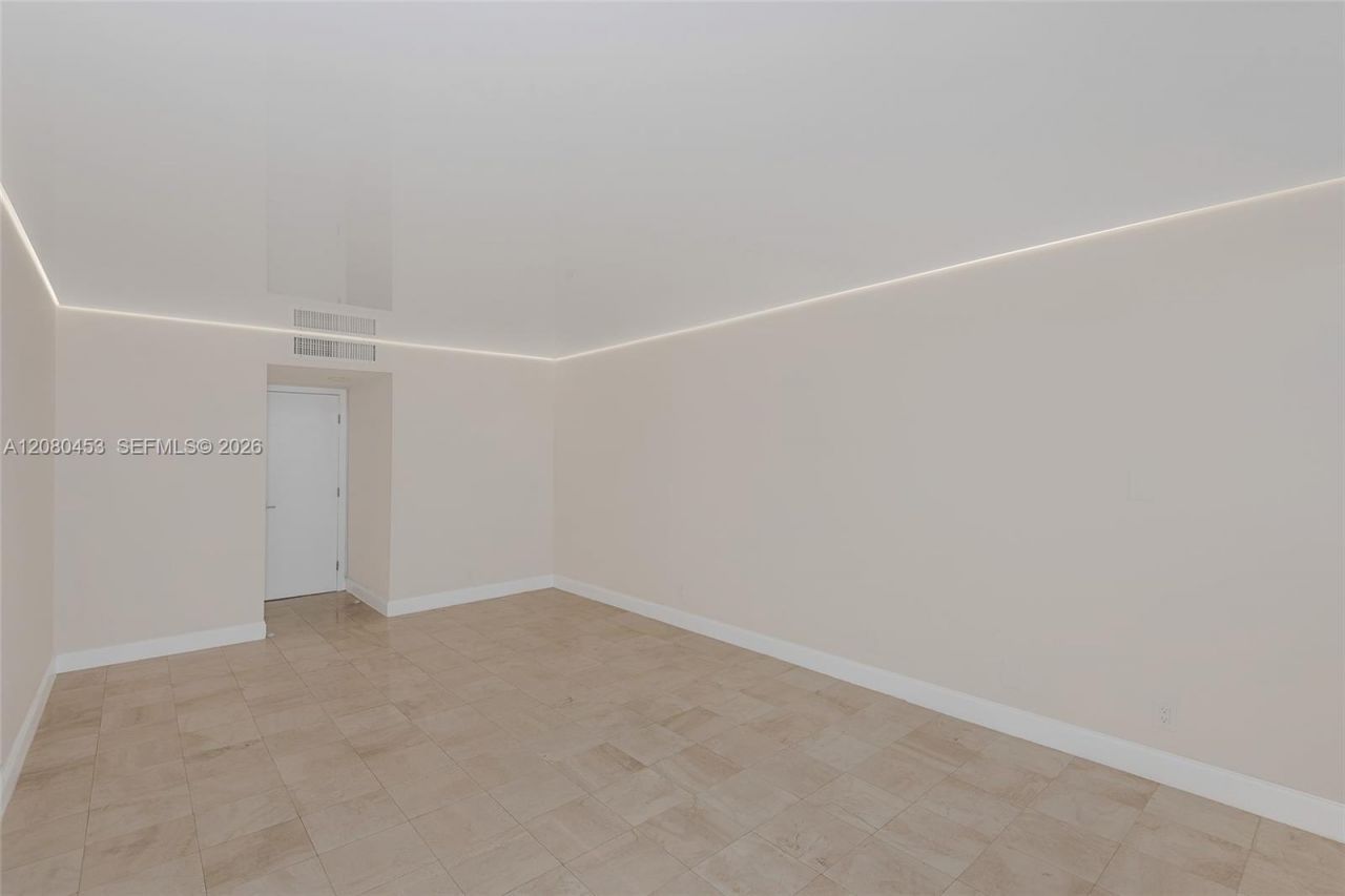 1904 S Ocean Dr, Unit 1807, Hallandale Beach, FL 33009 Photo