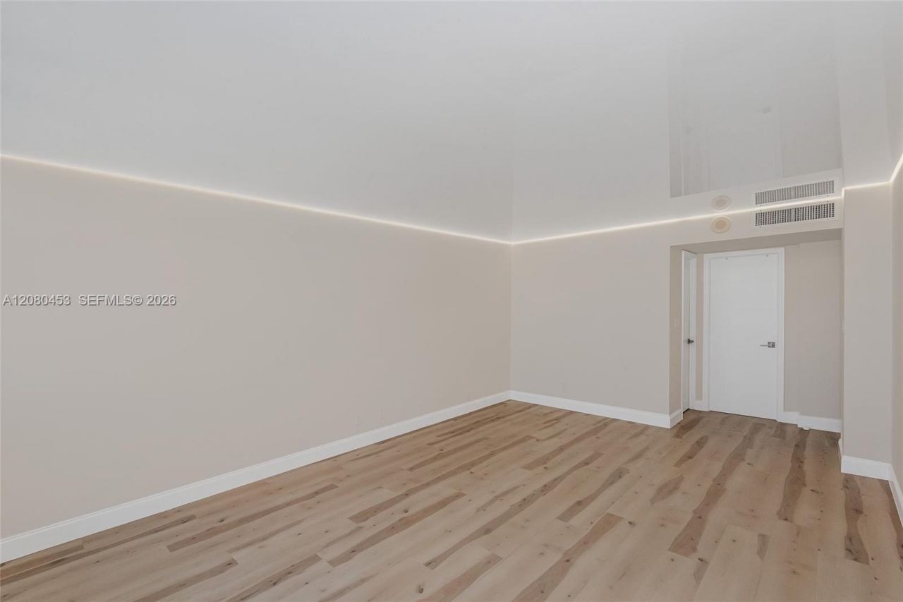 1904 S Ocean Dr, Unit 1807, Hallandale Beach, FL 33009 Photo
