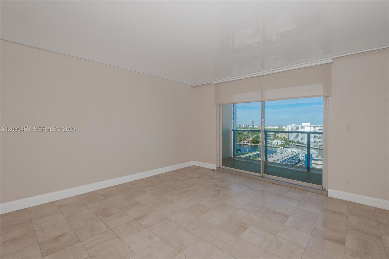 1904 S Ocean Dr, Unit 1807, Hallandale Beach, FL 33009 Photo