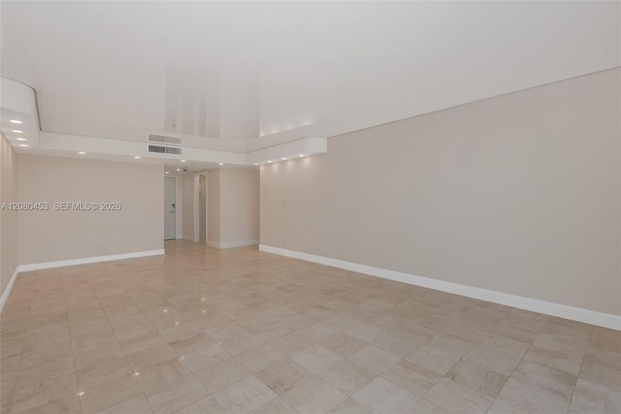 1904 S Ocean Dr, Unit 1807, Hallandale Beach, FL 33009 Photo
