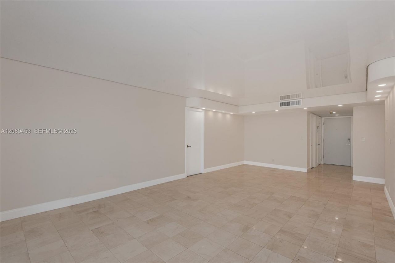 1904 S Ocean Dr, Unit 1807, Hallandale Beach, FL 33009 Photo