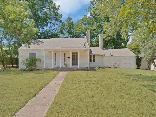 515 Frontier Street, River Oaks, TX 76114