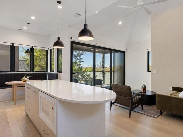 4707 Reyes ST , Unit 2, Austin, TX 78721