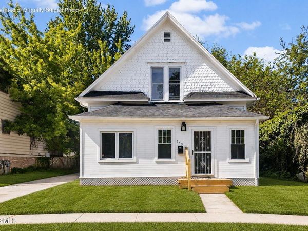 245 E Delaware Avenue , Toledo, OH 43608