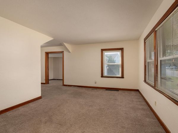 210 N Maple Avenue, Fairborn, OH 45324