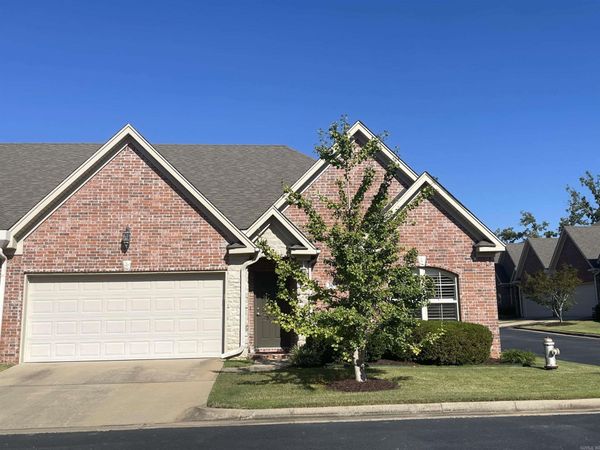 30 VALLETTA CIRCLE, Little Rock, AR 72223