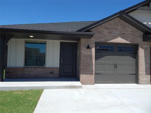 425 Summit Ridge Drive, Oklahoma City, OK 73114