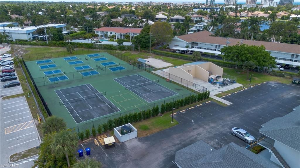 600 Neapolitan Way , Unit 223, Naples, FL 34103 Photo