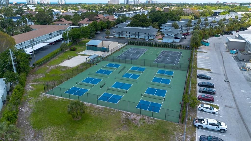 600 Neapolitan Way , Unit 223, Naples, FL 34103 Photo