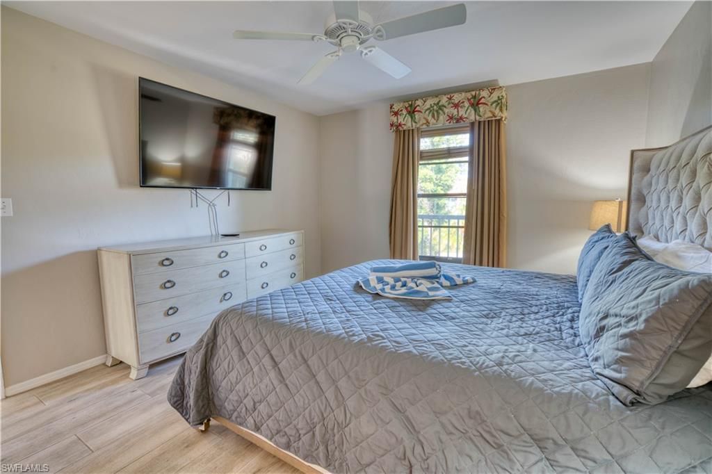 600 Neapolitan Way , Unit 223, Naples, FL 34103 Photo