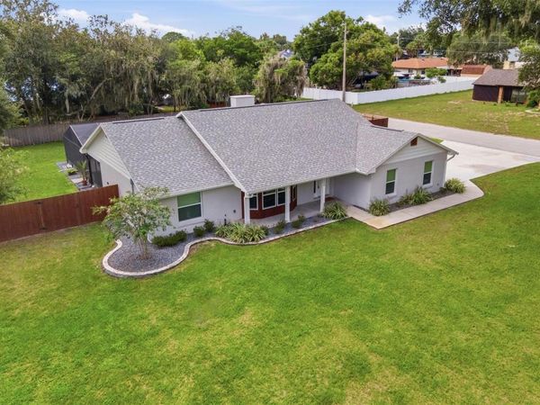 5240 ROYAL OAK DRIVE , FRUITLAND PARK, FL 34731