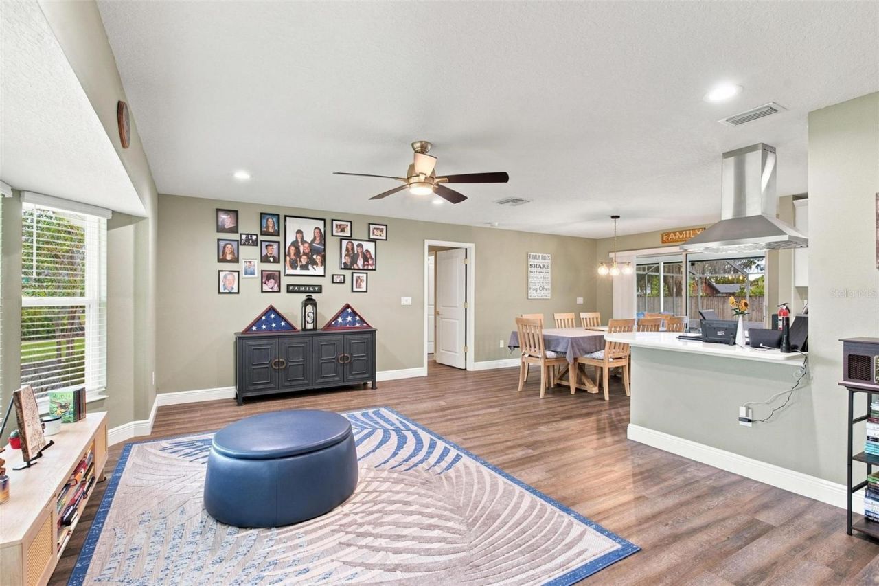 5240 Royal Oak Drive , Fruitland Park, FL 34731 Photo