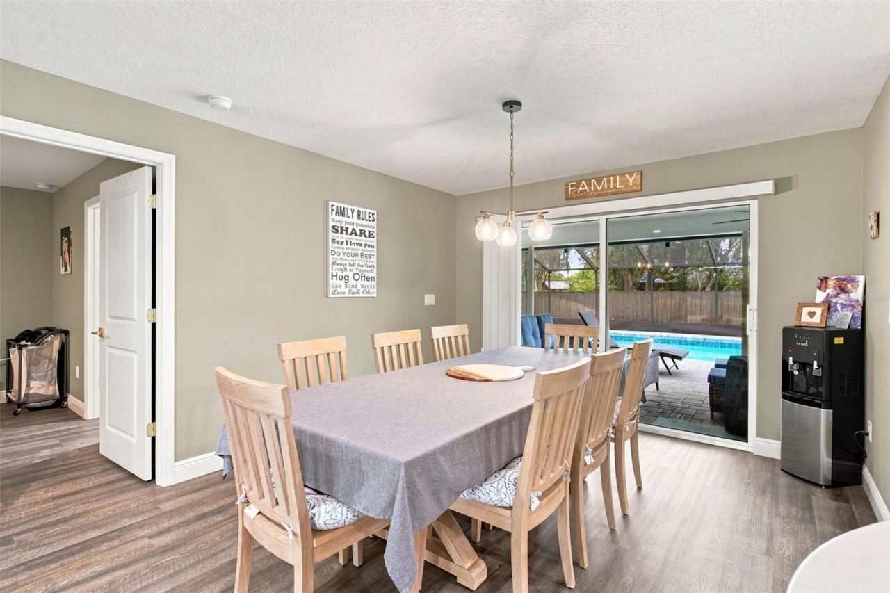 5240 Royal Oak Drive , Fruitland Park, FL 34731 Photo