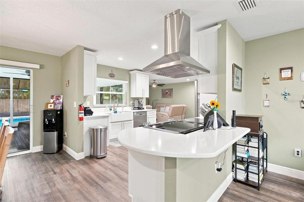 5240 Royal Oak Drive , Fruitland Park, FL 34731 Photo
