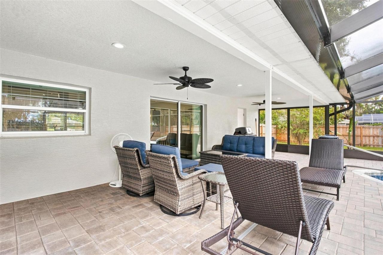 5240 Royal Oak Drive , Fruitland Park, FL 34731 Photo