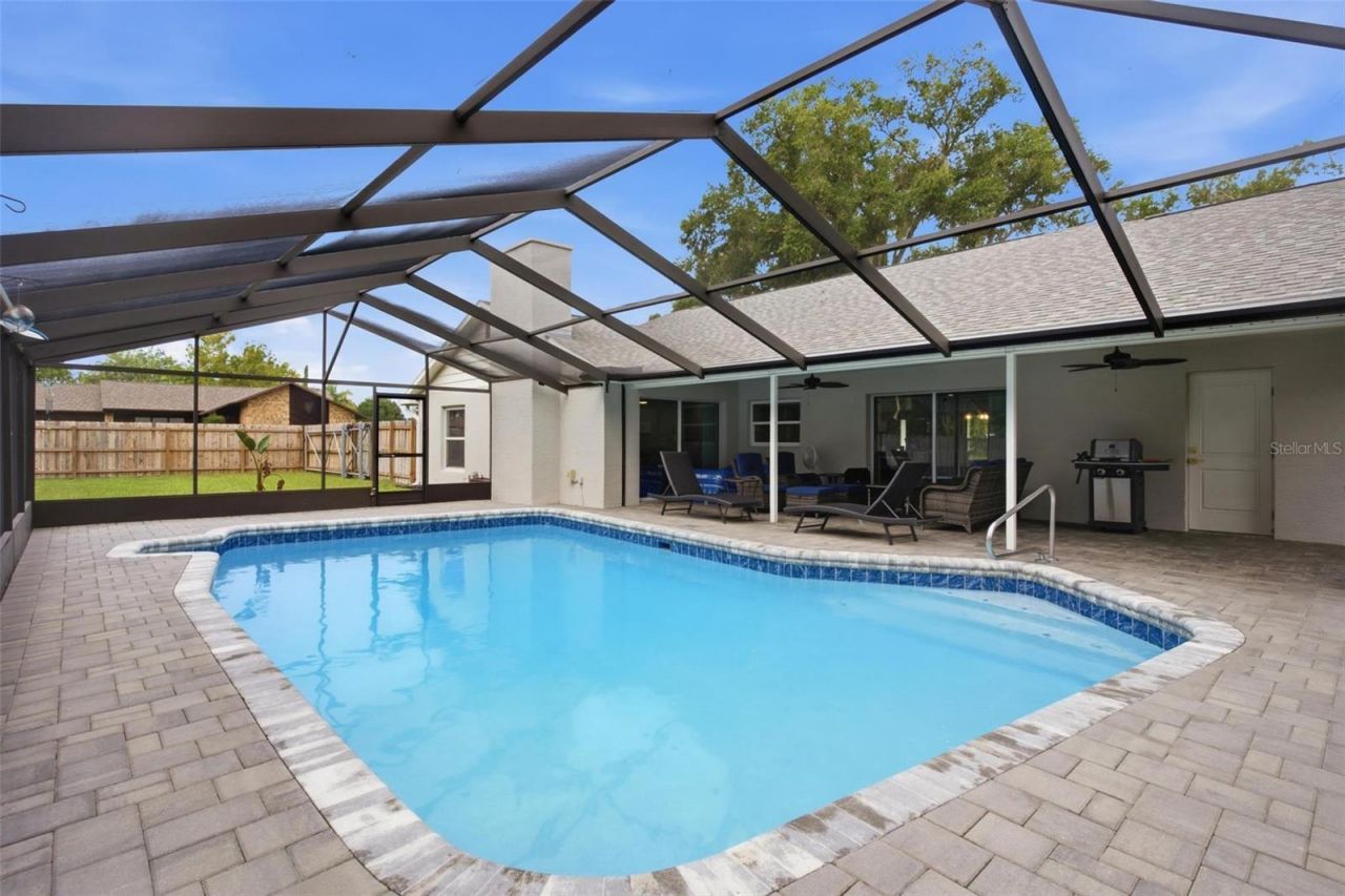 5240 Royal Oak Drive , Fruitland Park, FL 34731 Photo