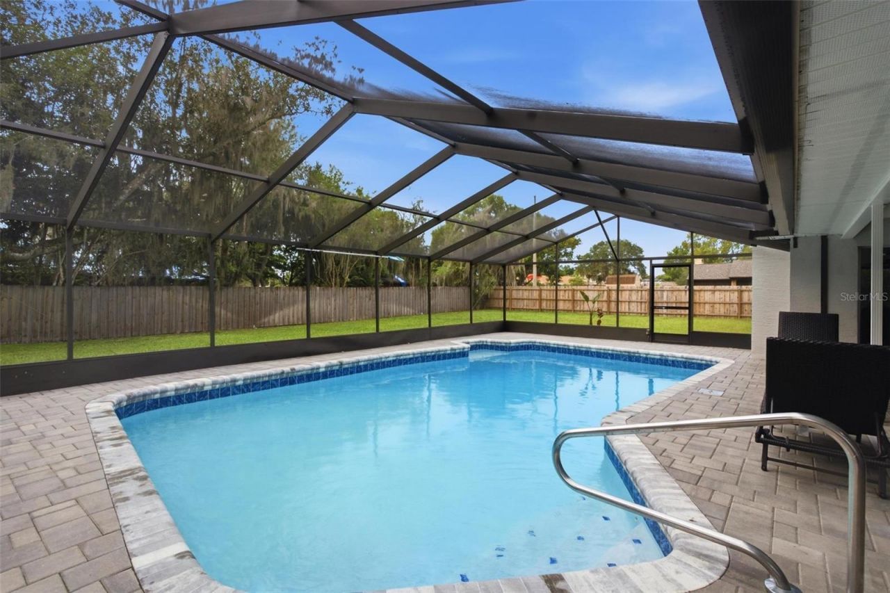 5240 Royal Oak Drive , Fruitland Park, FL 34731 Photo