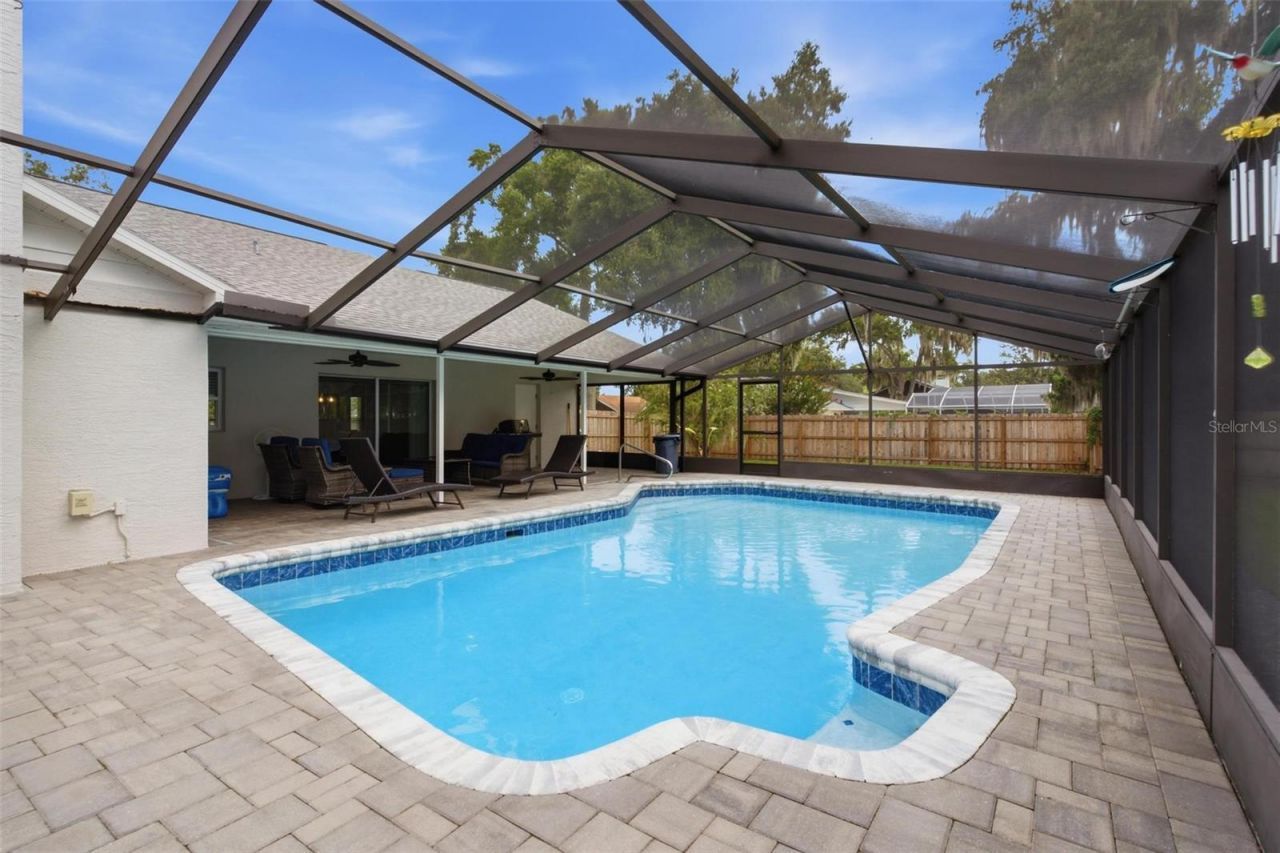 5240 Royal Oak Drive , Fruitland Park, FL 34731 Photo