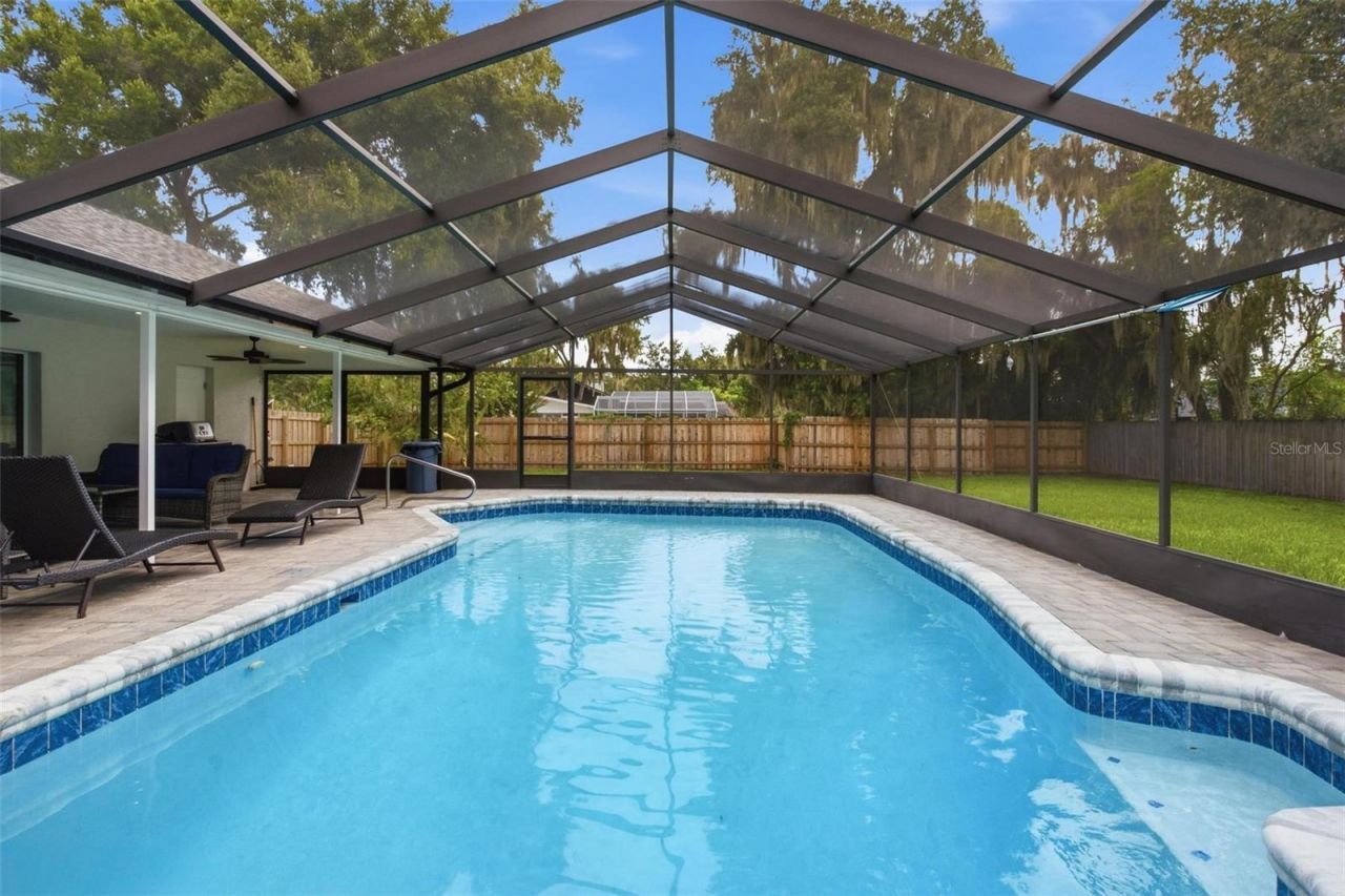 5240 Royal Oak Drive , Fruitland Park, FL 34731 Photo