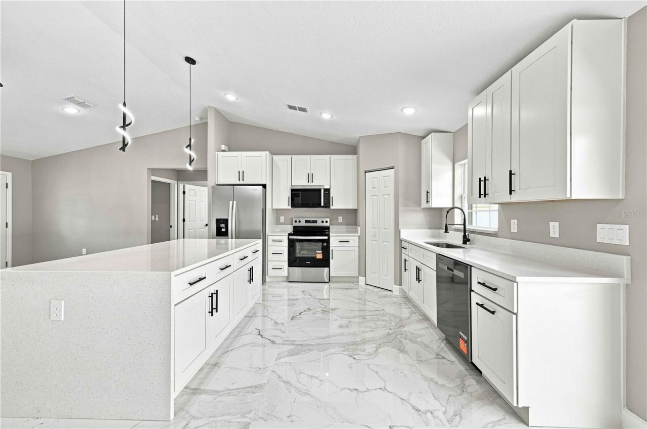 14919 SW 24 Place , Ocala, FL 34481 Photo