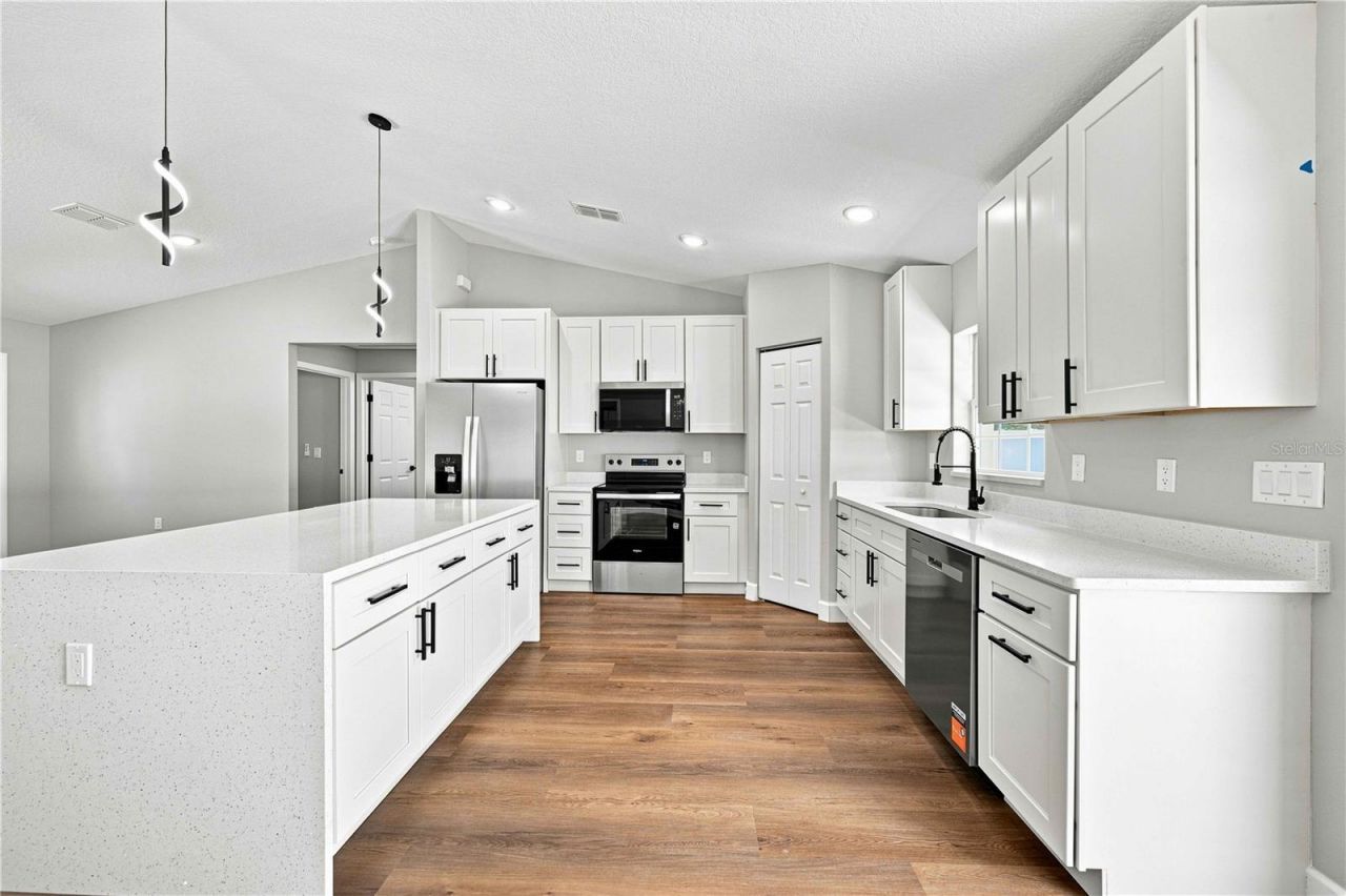 14941 SW 24 Place , Ocala, FL 34481 Photo