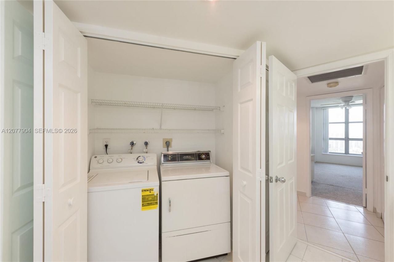 3500 Mystic Pointe Dr , Unit 2202, Aventura, FL 33180 Photo